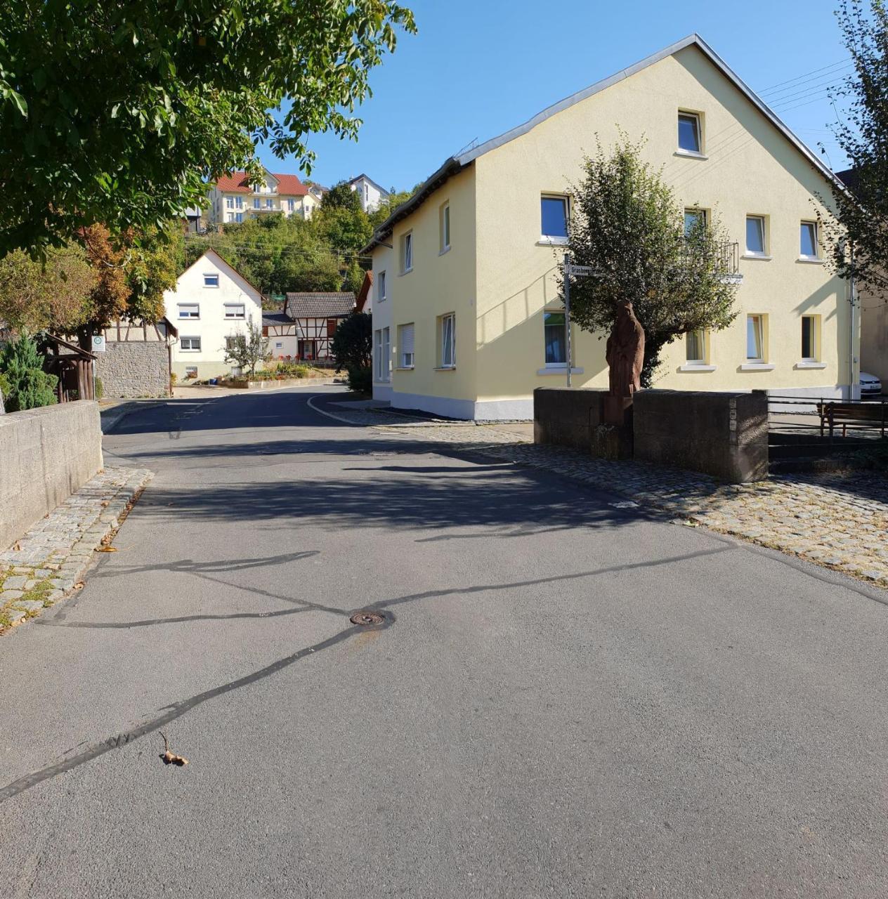 Monteurzimmer Ferienwohnungen Fritsche-Tauberbischofsheim Dittwar 외부 사진